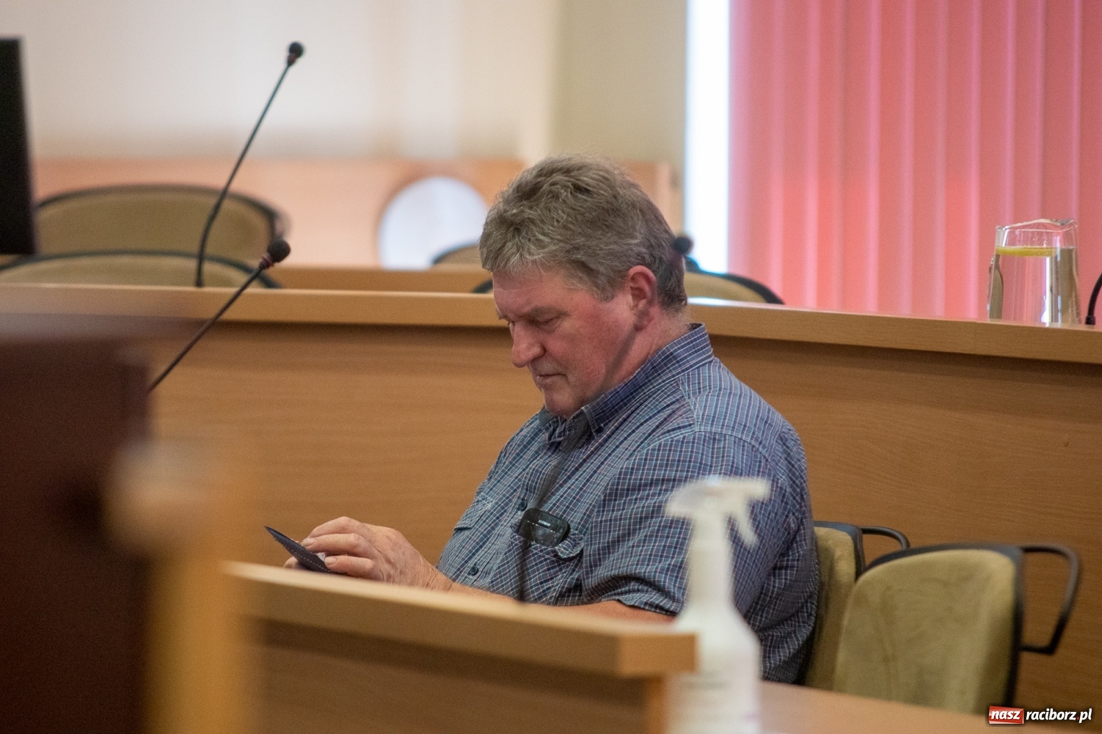 Zdjęcie w galerii na portalu naszraciborz.pl: W ratuszu o korkach na Rybnickiej, łataniu Królewskiej, wyścigach na Ocicach i pasach na Morawskiej wiadomości z regionu