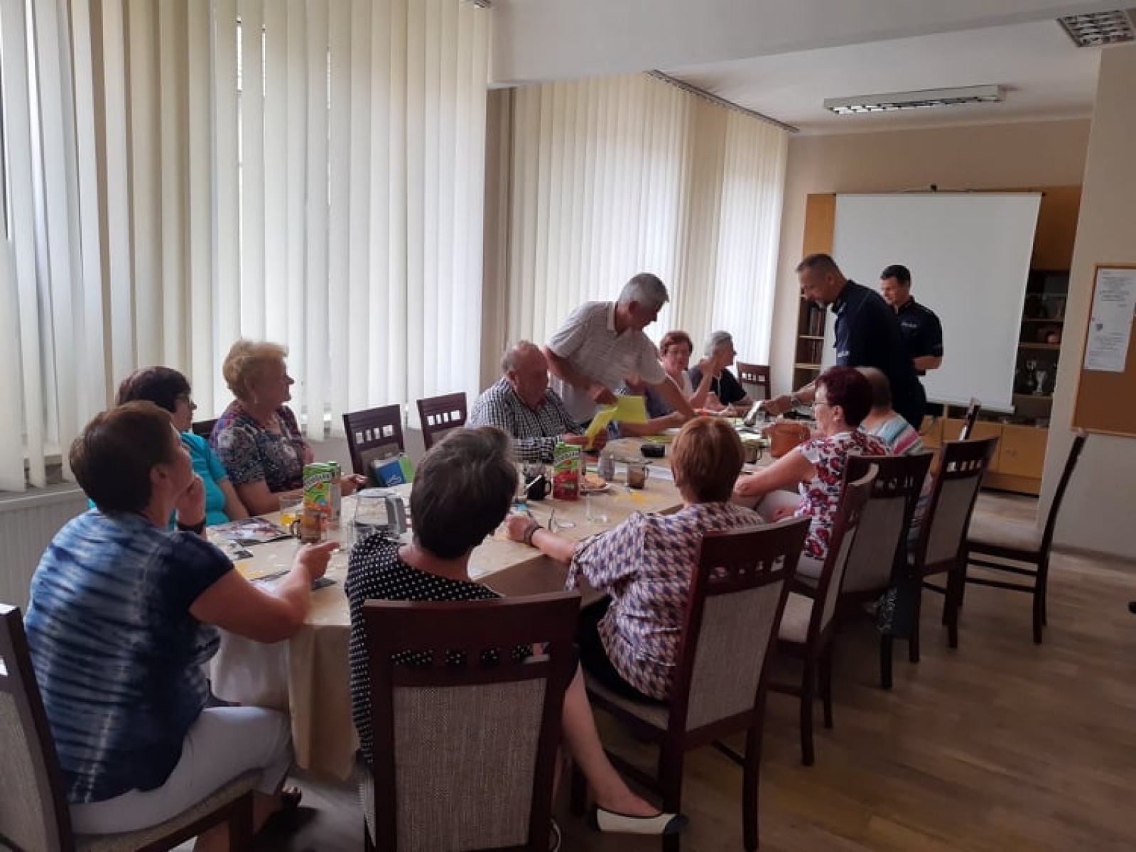 Zdjęcie w galerii na portalu naszraciborz.pl: Gmina Krzanowice dołączyła do kampanii przeciw pijanym kierowcom wiadomości z regionu