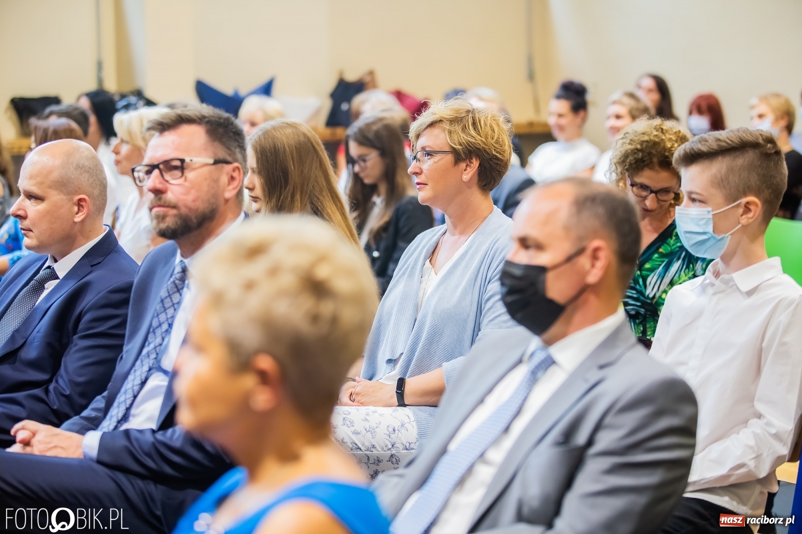 Zdjęcie w galerii na portalu naszraciborz.pl: Miejskie zakończenie roku szkolnego. Nagrodzono laureatów i finalistów konkursów wiadomości z regionu