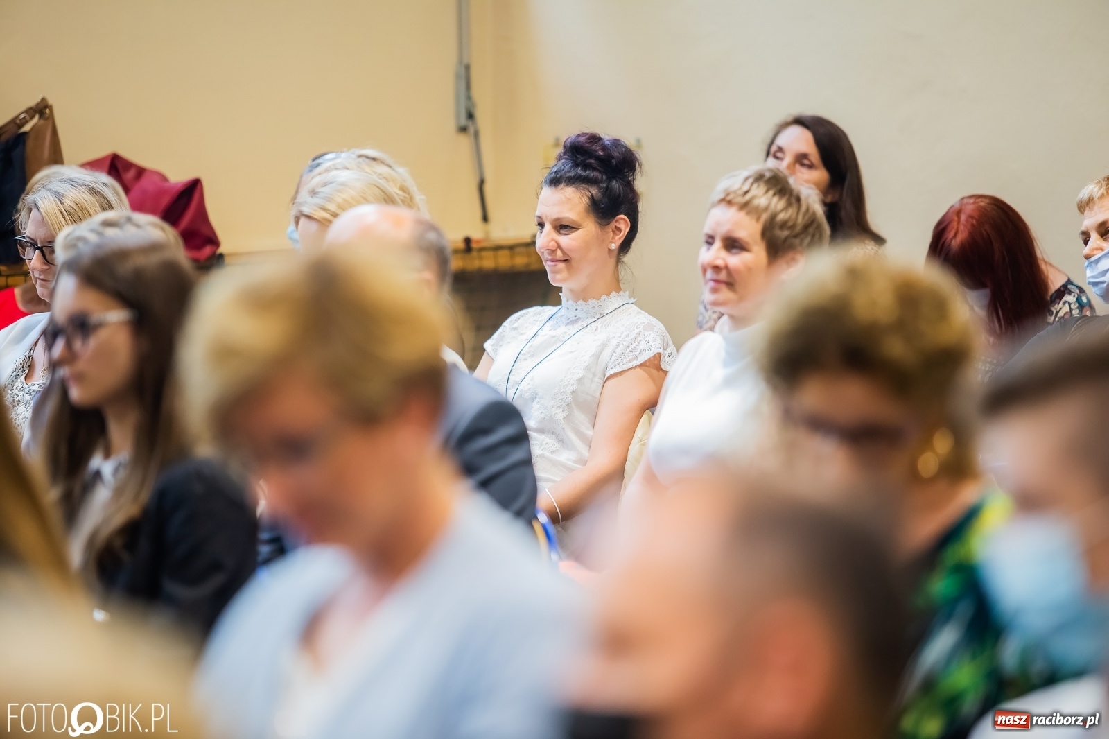 Zdjęcie w galerii na portalu naszraciborz.pl: Miejskie zakończenie roku szkolnego. Nagrodzono laureatów i finalistów konkursów wiadomości z regionu