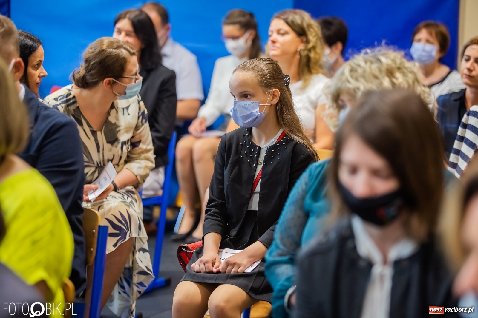 Zdjęcie w galerii na portalu naszraciborz.pl: Miejskie zakończenie roku szkolnego. Nagrodzono laureatów i finalistów konkursów wiadomości z regionu