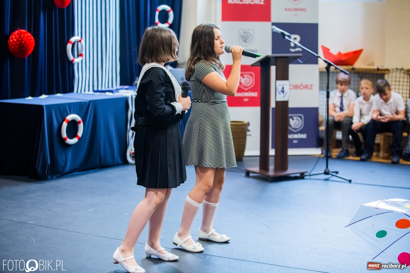 Zdjęcie w galerii na portalu naszraciborz.pl: Miejskie zakończenie roku szkolnego. Nagrodzono laureatów i finalistów konkursów wiadomości z regionu