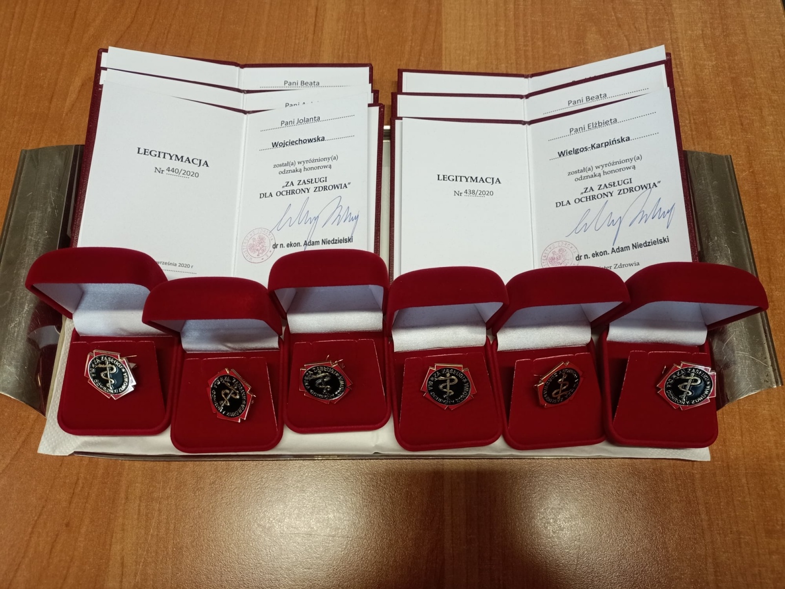 Zdjęcie w galerii na portalu naszraciborz.pl: Przedstawiciele raciborskiej służby zdrowia odznaczeni wiadomości z regionu