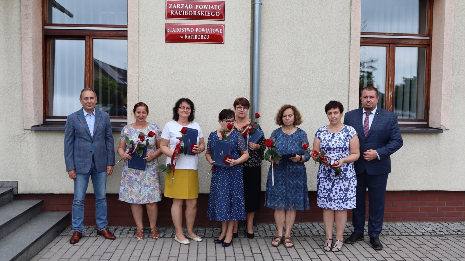 Zdjęcie w galerii na portalu naszraciborz.pl: Przedstawiciele raciborskiej służby zdrowia odznaczeni wiadomości z regionu