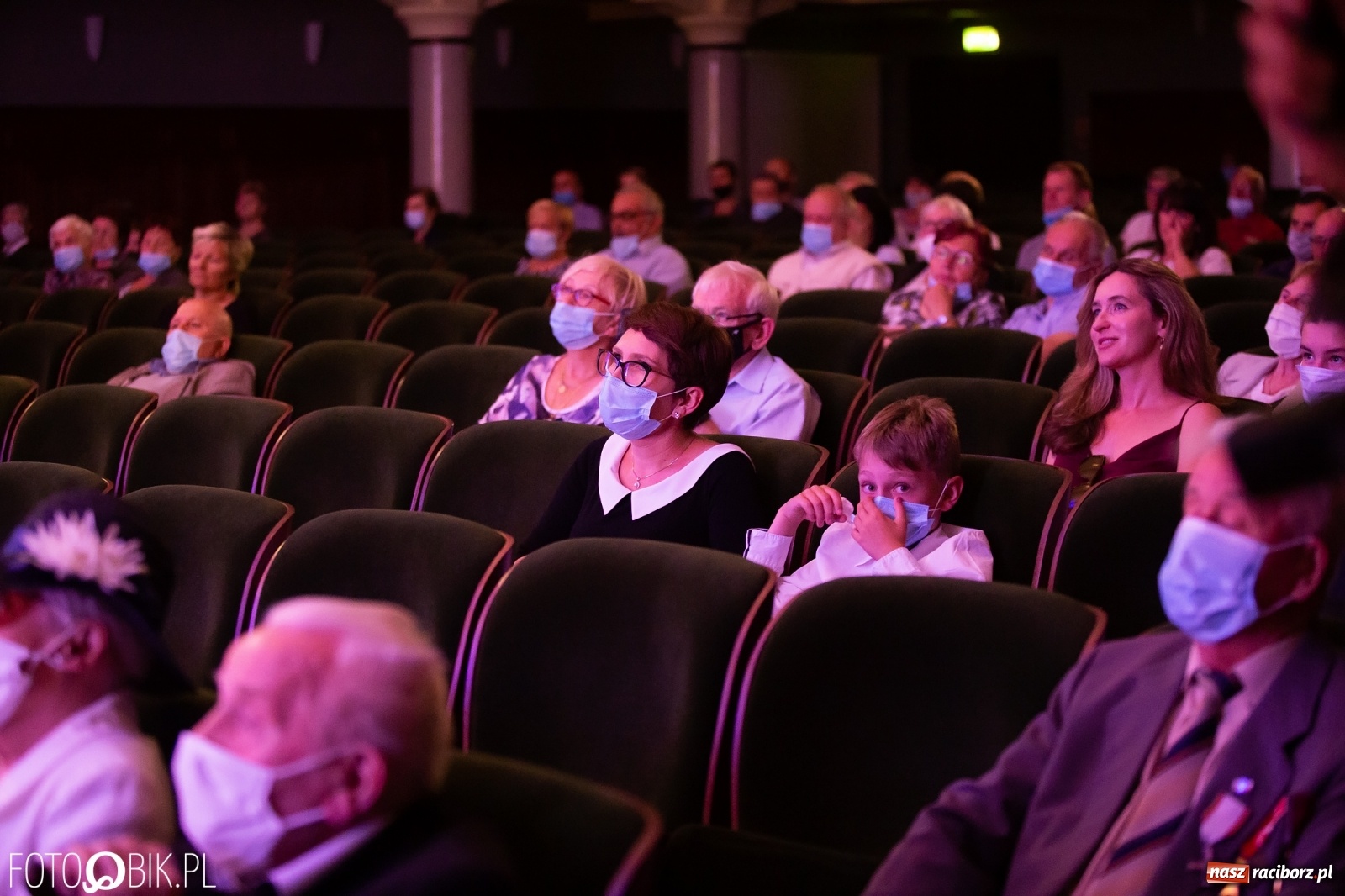 Zdjęcie w galerii na portalu naszraciborz.pl: UNITAS IN VERITATE. Wręczono medale im. Ks. Stefana Pieczki wiadomości z regionu