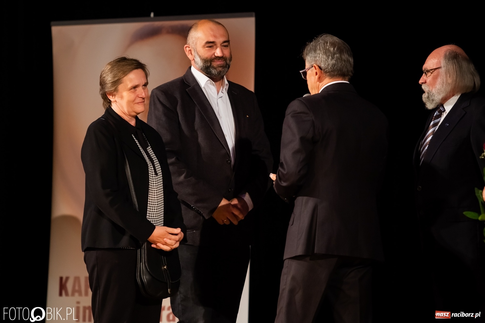 Zdjęcie w galerii na portalu naszraciborz.pl: UNITAS IN VERITATE. Wręczono medale im. Ks. Stefana Pieczki wiadomości z regionu