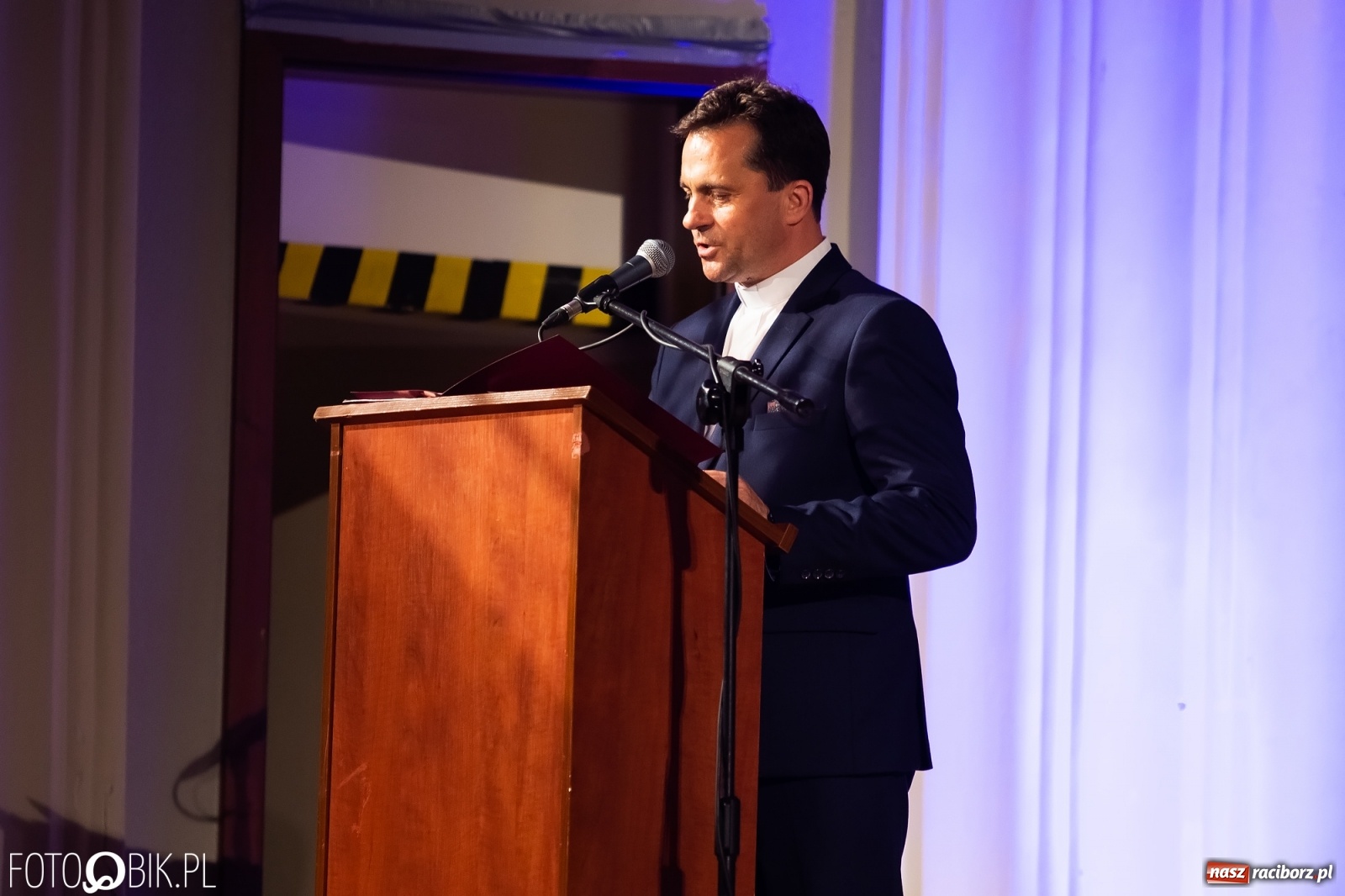 Zdjęcie w galerii na portalu naszraciborz.pl: UNITAS IN VERITATE. Wręczono medale im. Ks. Stefana Pieczki wiadomości z regionu