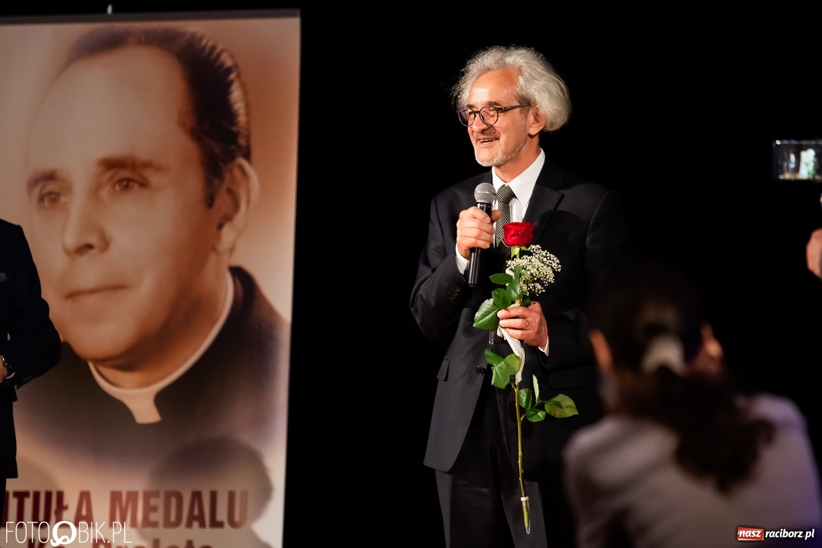 Zdjęcie w galerii na portalu naszraciborz.pl: UNITAS IN VERITATE. Wręczono medale im. Ks. Stefana Pieczki wiadomości z regionu