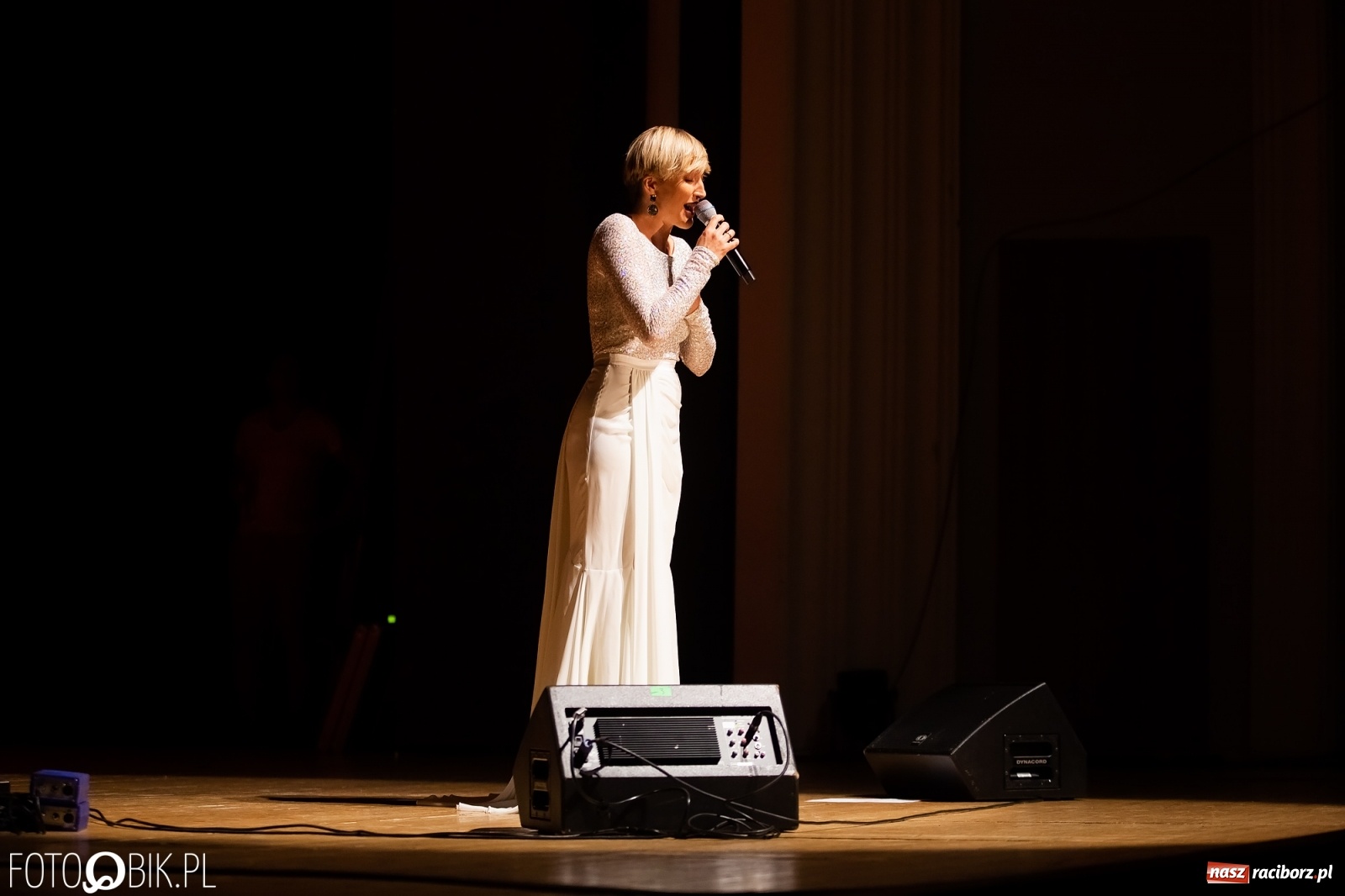 Zdjęcie w galerii na portalu naszraciborz.pl: UNITAS IN VERITATE. Wręczono medale im. Ks. Stefana Pieczki wiadomości z regionu