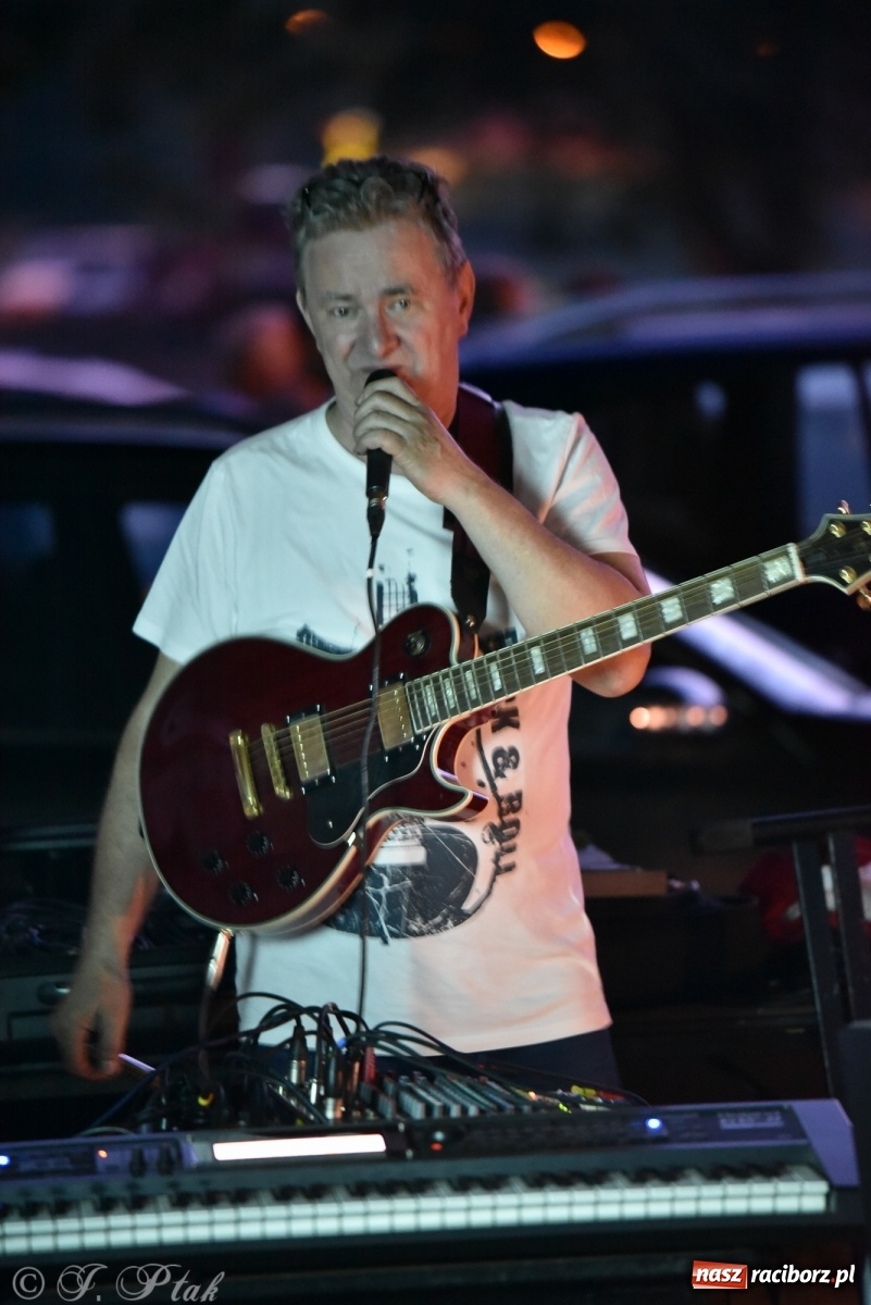 Zdjęcie w galerii na portalu naszraciborz.pl: Około czterdzieści pływadeł wystartuje jutro spod zamku [WIDEO] wiadomości z regionu