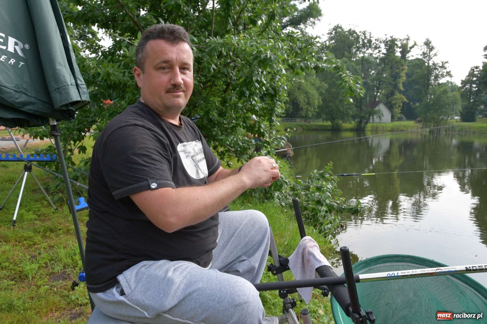Zdjęcie w galerii na portalu naszraciborz.pl: Zawody w Krowiarkach. Zaczęło się od tęgiego lina wiadomości z regionu