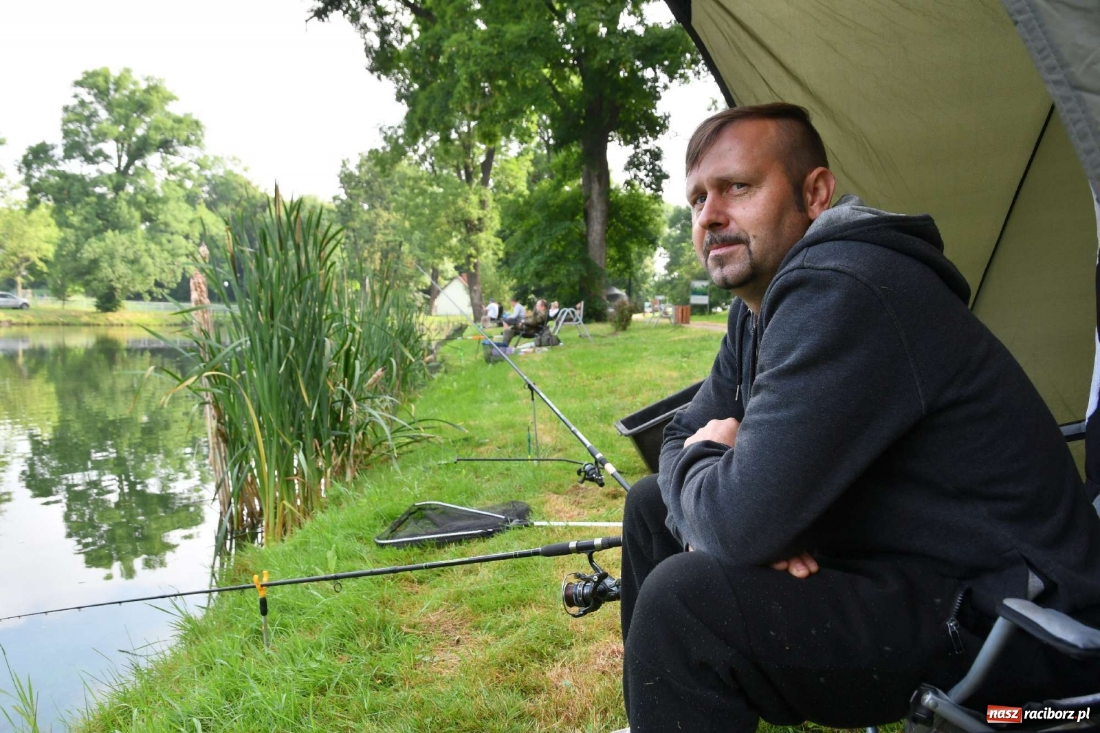 Zdjęcie w galerii na portalu naszraciborz.pl: Zawody w Krowiarkach. Zaczęło się od tęgiego lina wiadomości z regionu