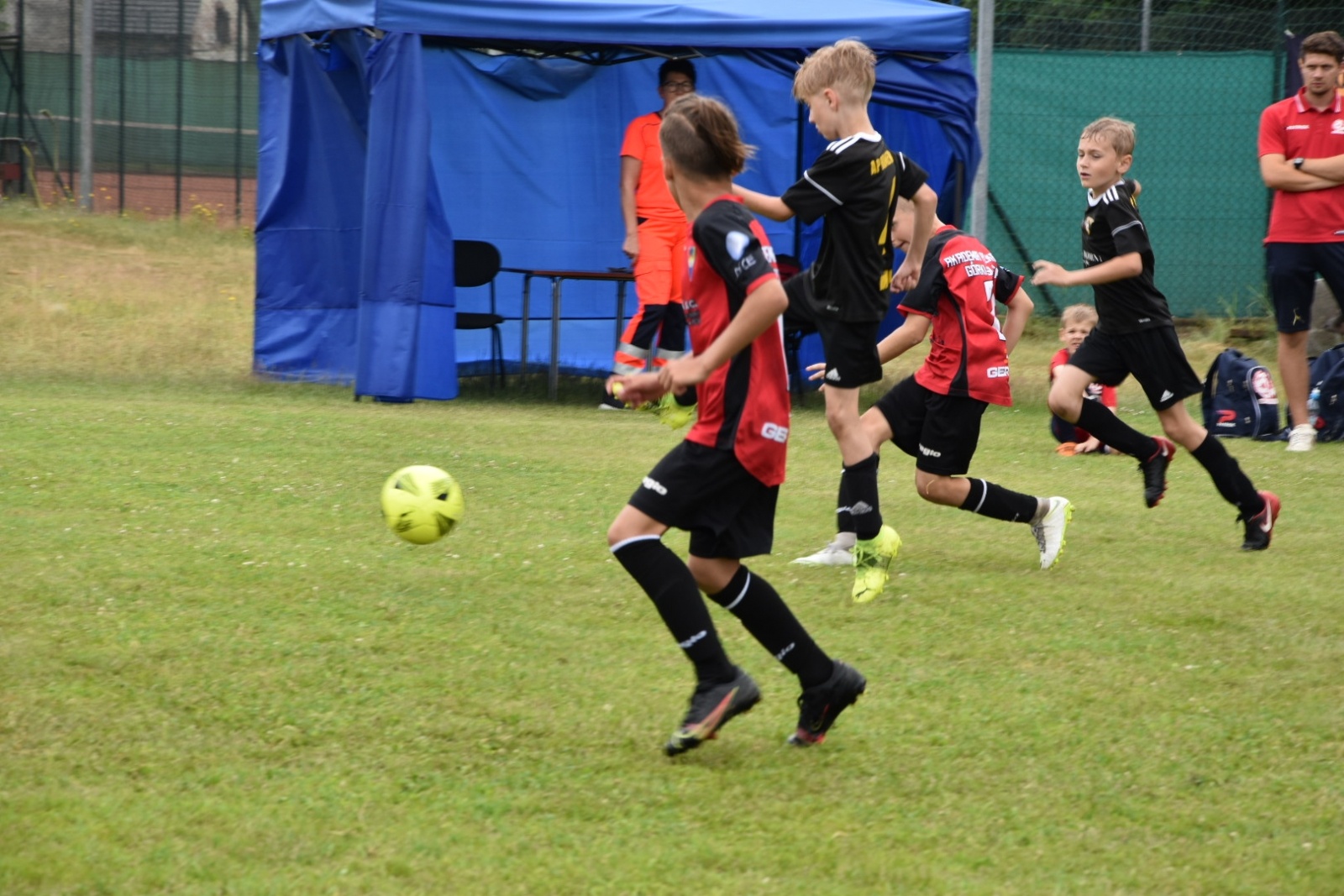 Zdjęcie w galerii na portalu naszraciborz.pl: Górki Cup 2021. Piłkarska rywalizacja na początek wakacji wiadomości z regionu