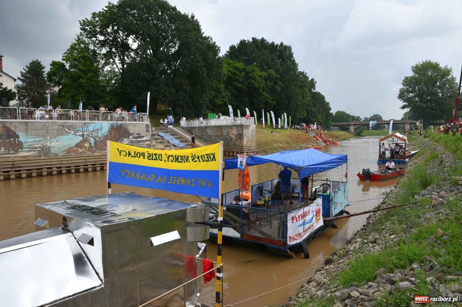Zdjęcie w galerii na portalu naszraciborz.pl: Ahoj przygodo! Trzydzieści pływadeł ruszyło do Kędzierzyna-Koźla wiadomości z regionu