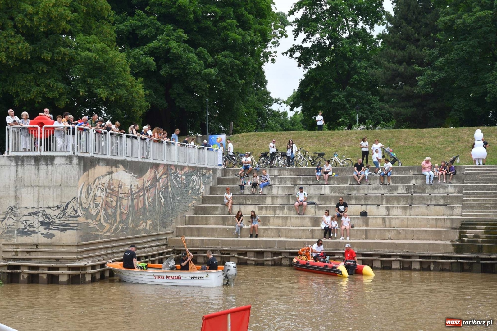 Zdjęcie w galerii na portalu naszraciborz.pl: Ahoj przygodo! Trzydzieści pływadeł ruszyło do Kędzierzyna-Koźla wiadomości z regionu