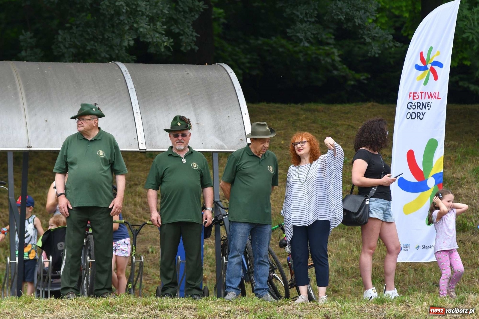 Zdjęcie w galerii na portalu naszraciborz.pl: Ahoj przygodo! Trzydzieści pływadeł ruszyło do Kędzierzyna-Koźla wiadomości z regionu