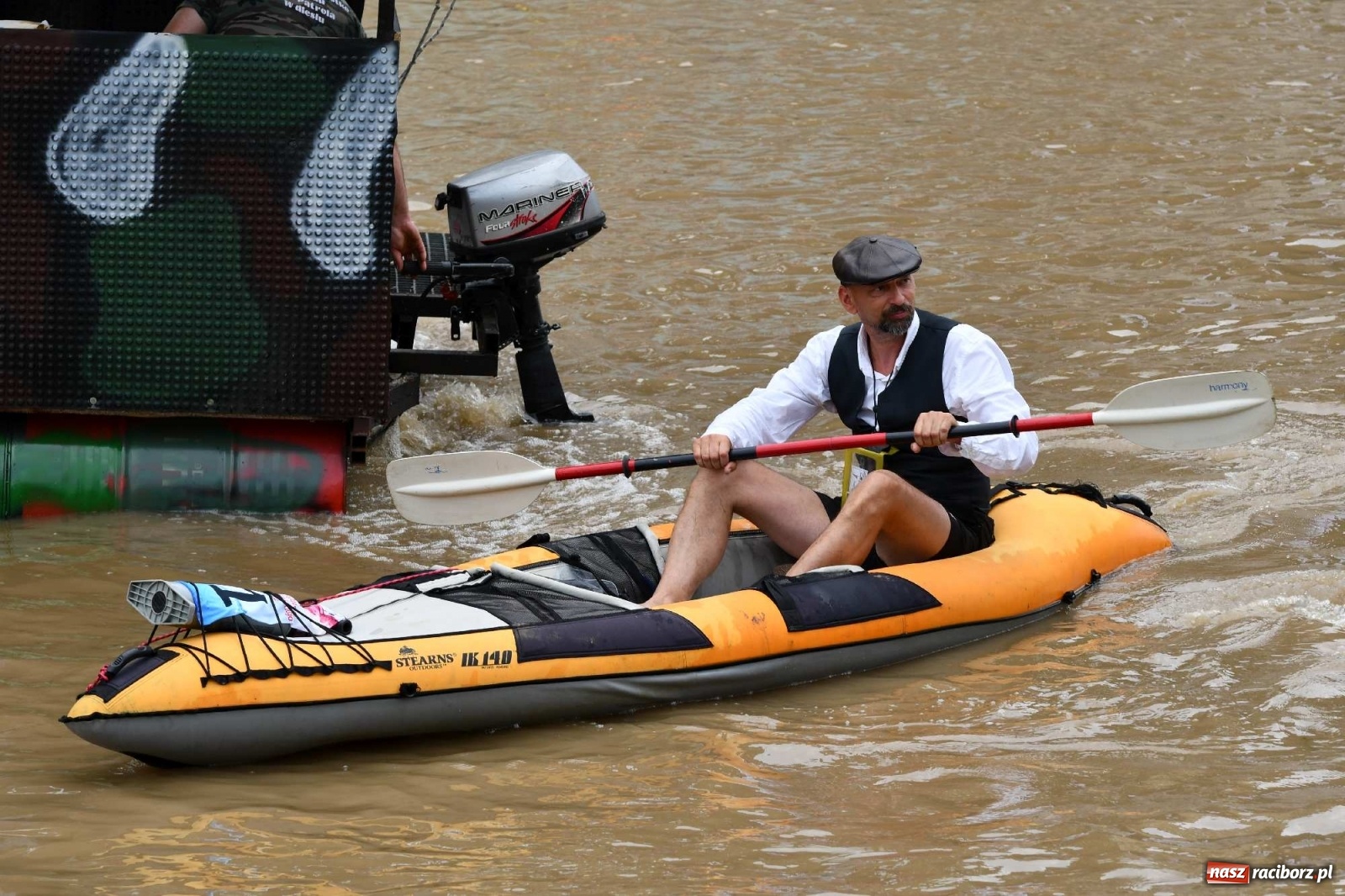 Zdjęcie w galerii na portalu naszraciborz.pl: Ahoj przygodo! Trzydzieści pływadeł ruszyło do Kędzierzyna-Koźla wiadomości z regionu