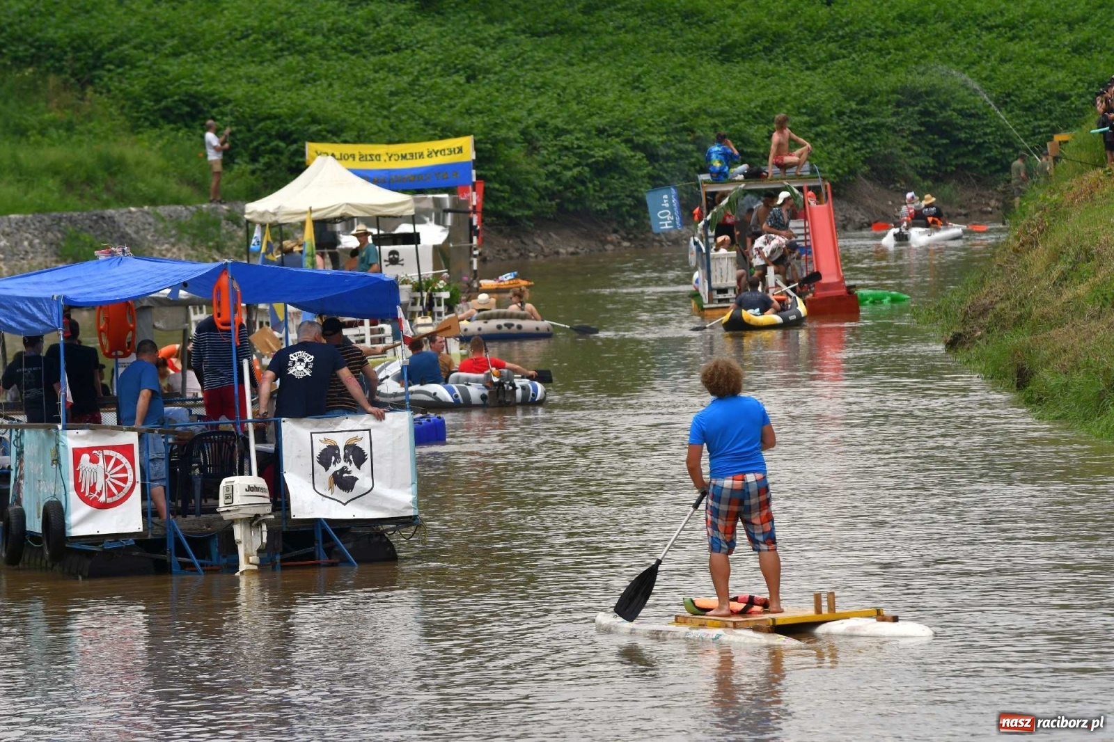 Zdjęcie w galerii na portalu naszraciborz.pl: Ahoj przygodo! Trzydzieści pływadeł ruszyło do Kędzierzyna-Koźla wiadomości z regionu