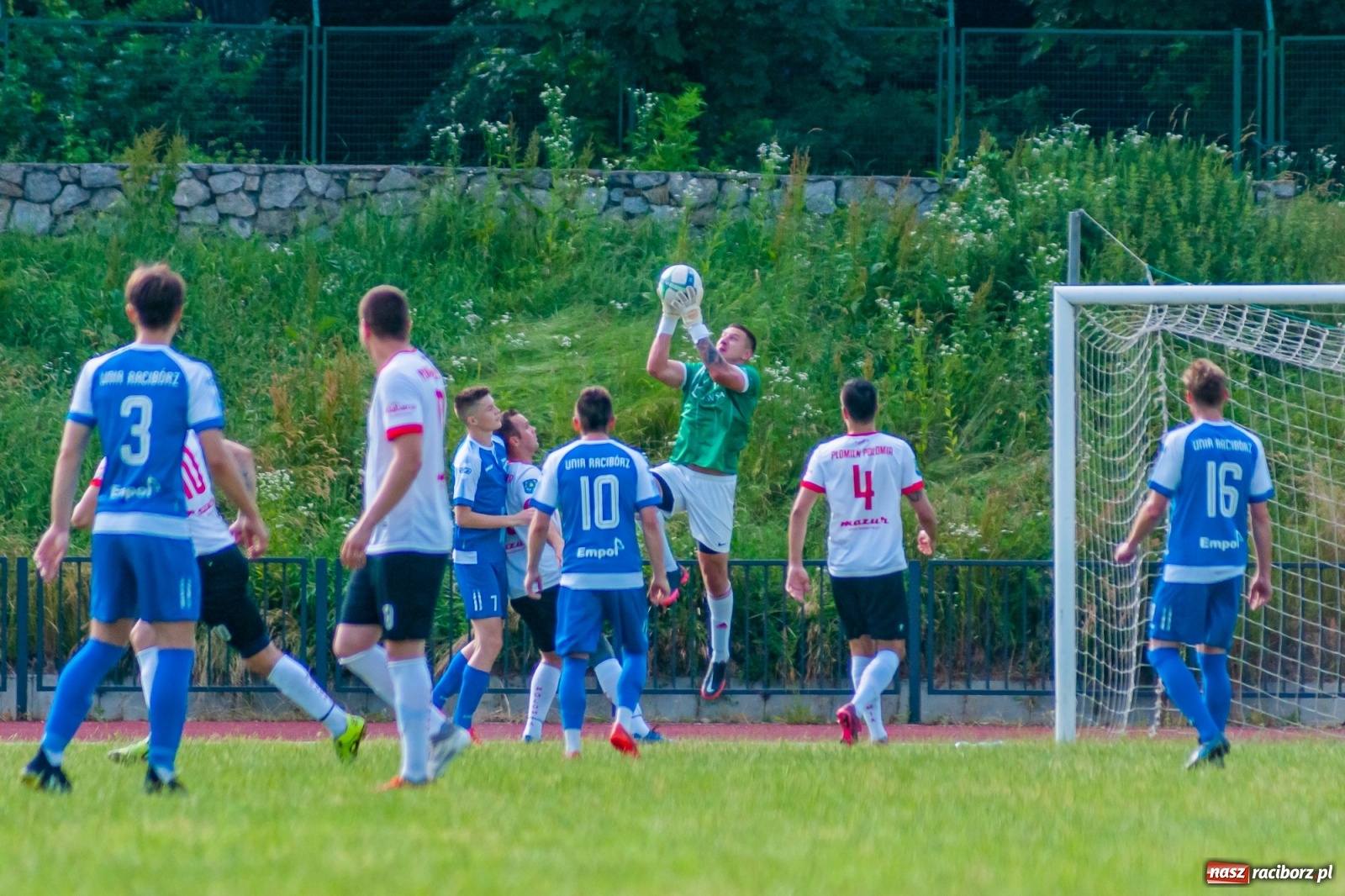 Zdjęcie w galerii na portalu naszraciborz.pl: Płomień z Połomi zgasł przy Zamkowej [FOTO] wiadomości z regionu