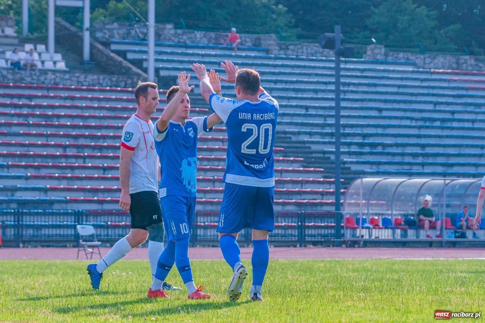 Zdjęcie w galerii na portalu naszraciborz.pl: Płomień z Połomi zgasł przy Zamkowej [FOTO] wiadomości z regionu