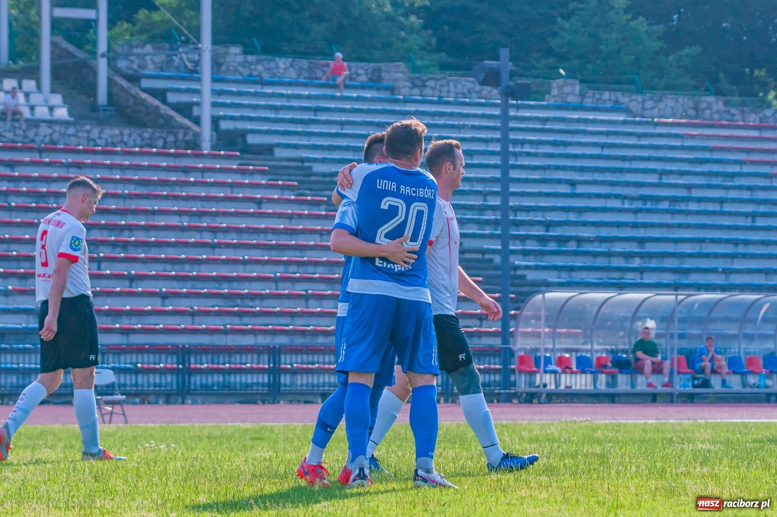 Zdjęcie w galerii na portalu naszraciborz.pl: Płomień z Połomi zgasł przy Zamkowej [FOTO] wiadomości z regionu