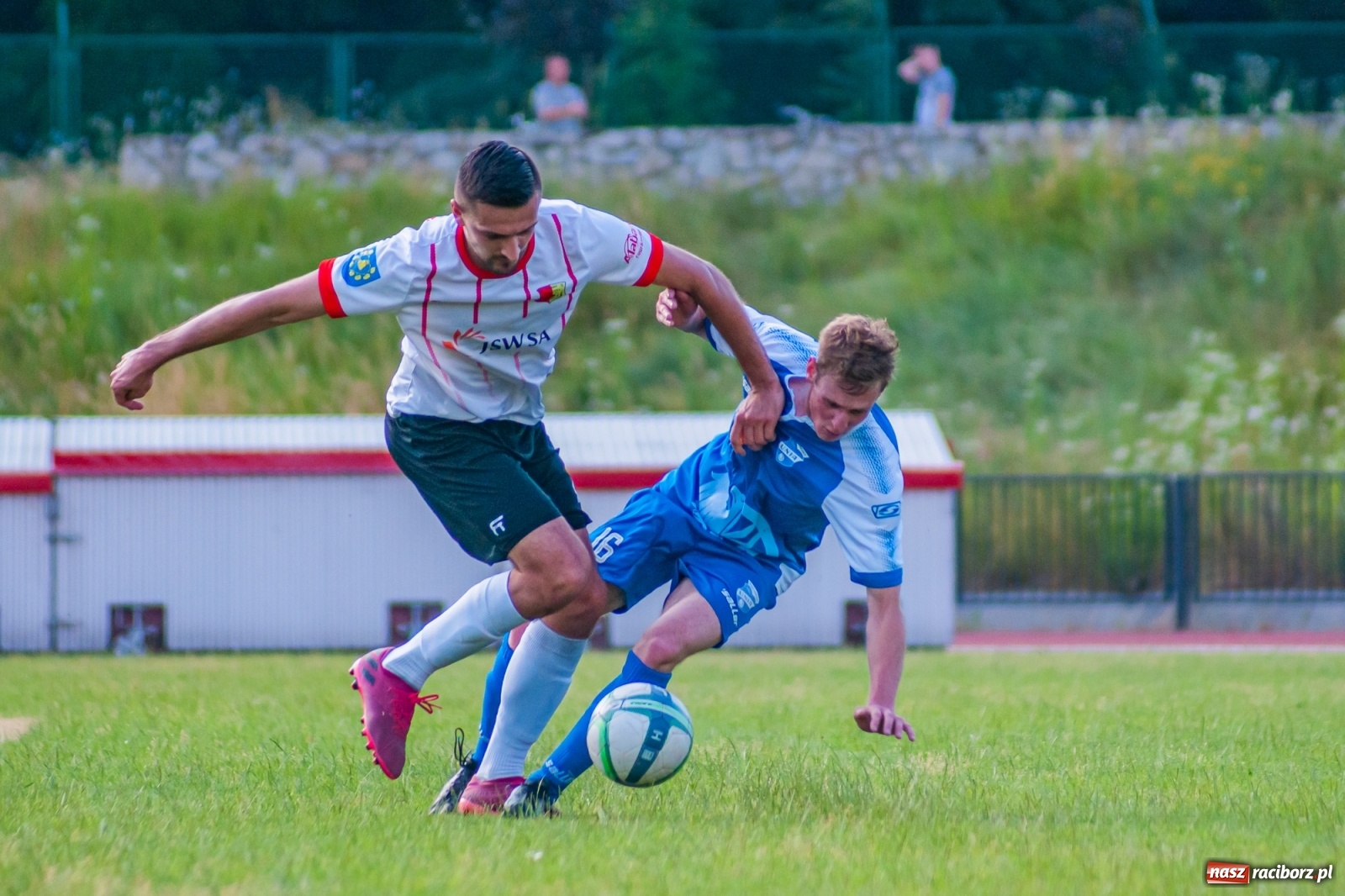 Zdjęcie w galerii na portalu naszraciborz.pl: Płomień z Połomi zgasł przy Zamkowej [FOTO] wiadomości z regionu