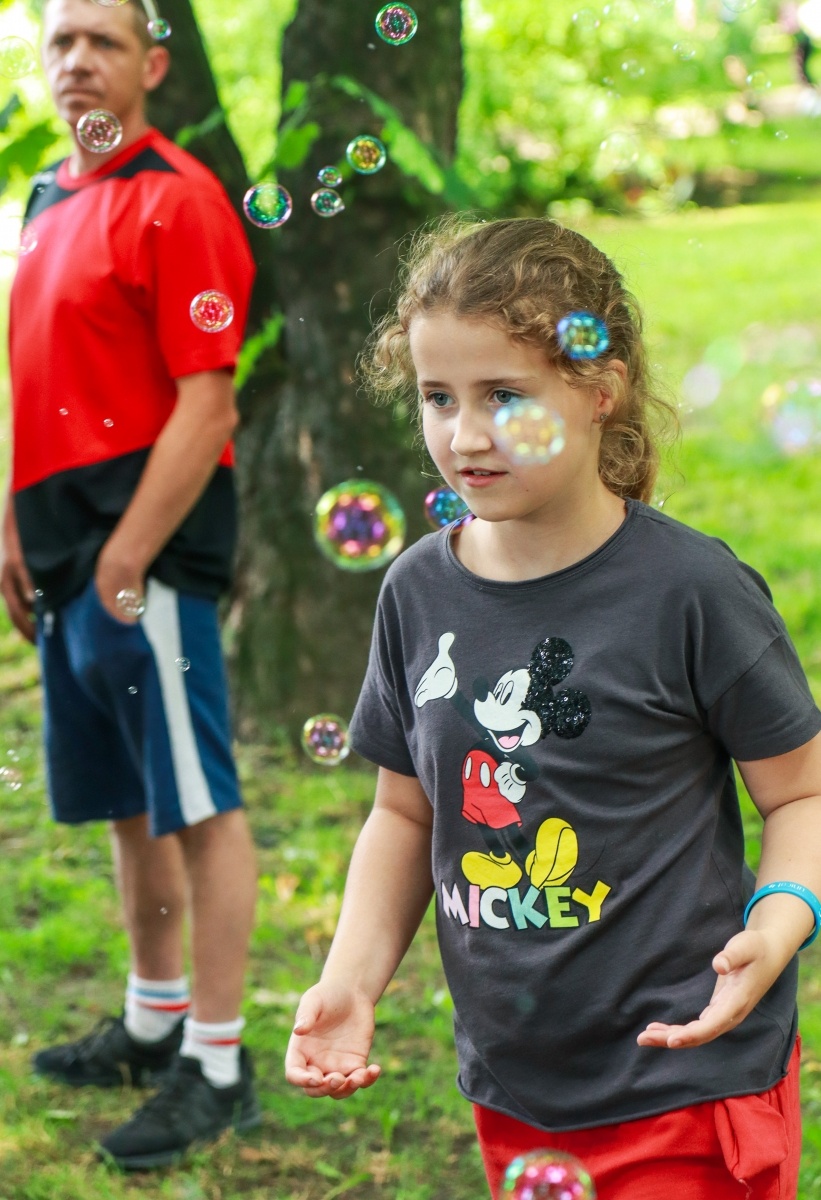 Zdjęcie w galerii na portalu naszraciborz.pl: Bańki, koniki, Banana Boat i The Sunny Side. Sobota na bulwarach wiadomości z regionu