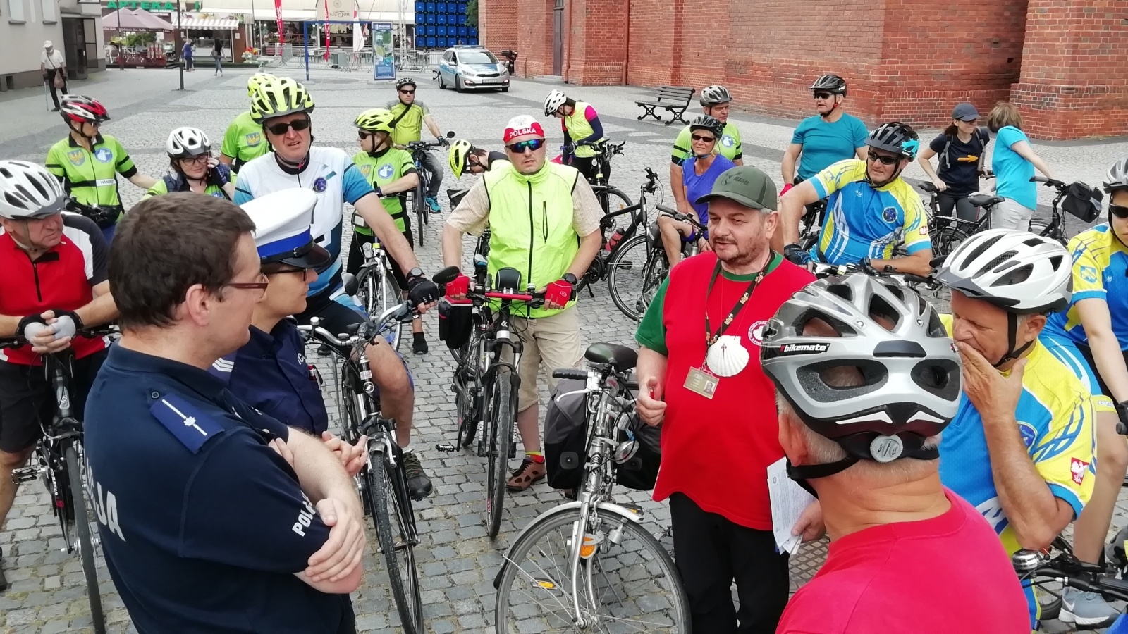 Zdjęcie w galerii na portalu naszraciborz.pl: Z Raciborza wyruszył Rajd Jakubowy wiadomości z regionu