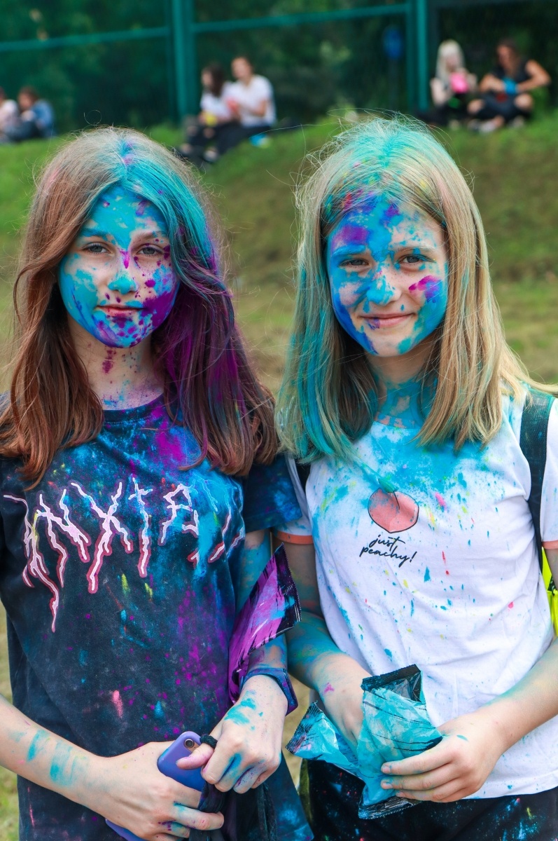Zdjęcie w galerii na portalu naszraciborz.pl: Raciborzanie zanurkowali w kolorach. Poszukajcie się w galerii [FOTO] wiadomości z regionu