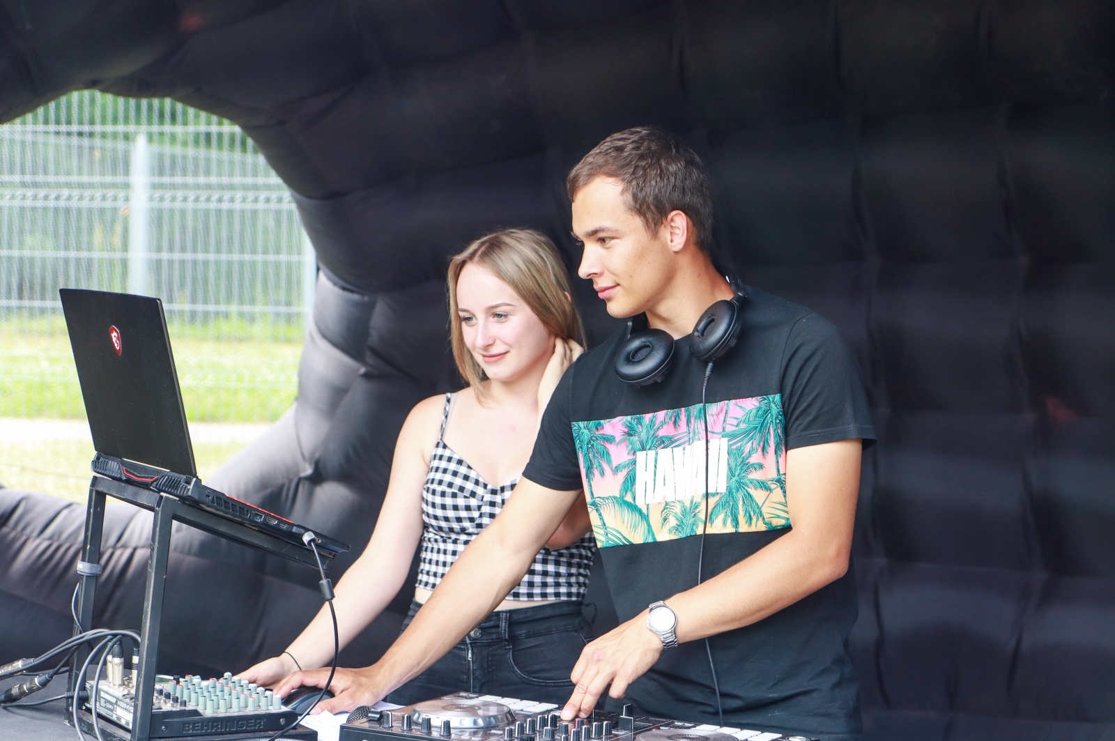 Zdjęcie w galerii na portalu naszraciborz.pl: Raciborzanie zanurkowali w kolorach. Poszukajcie się w galerii [FOTO] wiadomości z regionu