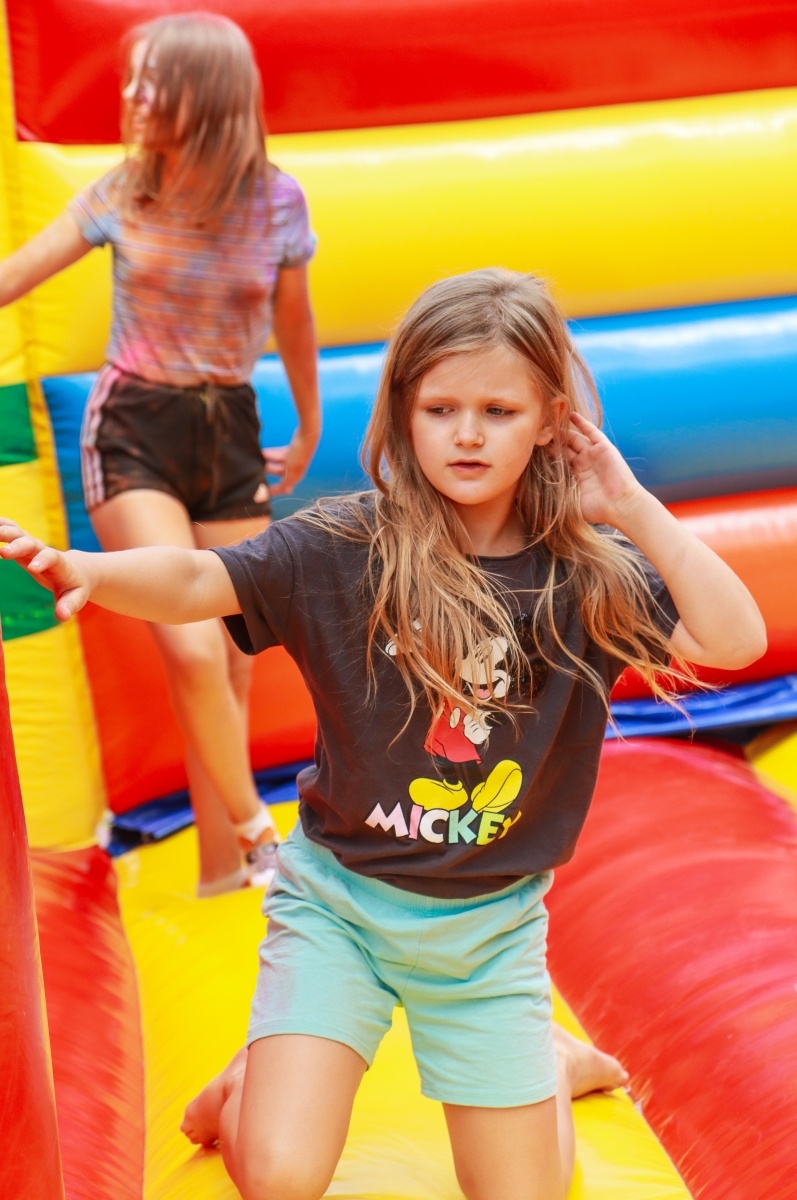 Zdjęcie w galerii na portalu naszraciborz.pl: Raciborzanie zanurkowali w kolorach. Poszukajcie się w galerii [FOTO] wiadomości z regionu