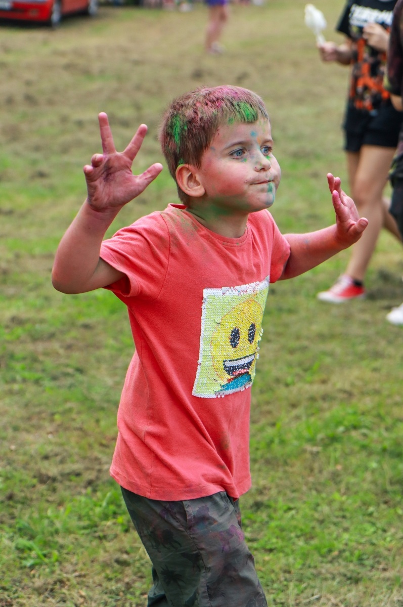 Zdjęcie w galerii na portalu naszraciborz.pl: Raciborzanie zanurkowali w kolorach. Poszukajcie się w galerii [FOTO] wiadomości z regionu