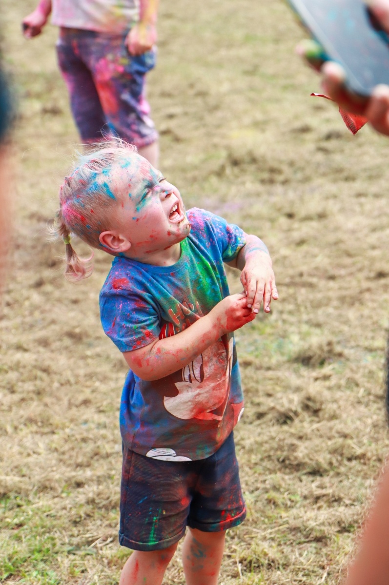 Zdjęcie w galerii na portalu naszraciborz.pl: Raciborzanie zanurkowali w kolorach. Poszukajcie się w galerii [FOTO] wiadomości z regionu