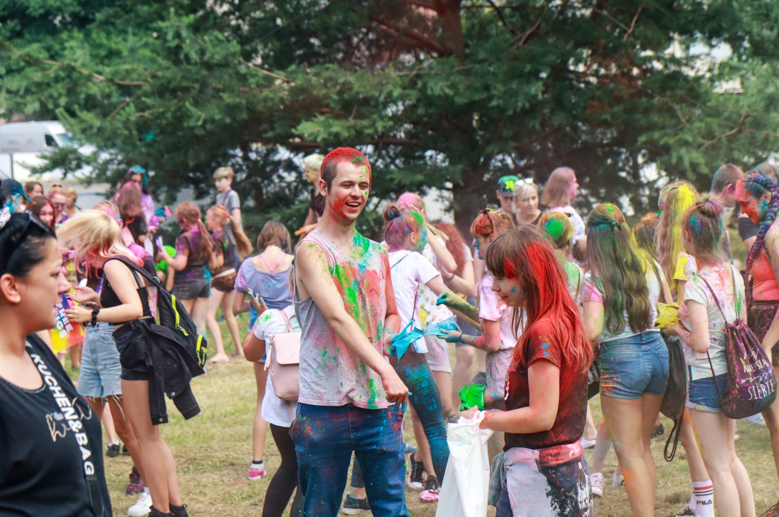 Zdjęcie w galerii na portalu naszraciborz.pl: Raciborzanie zanurkowali w kolorach. Poszukajcie się w galerii [FOTO] wiadomości z regionu