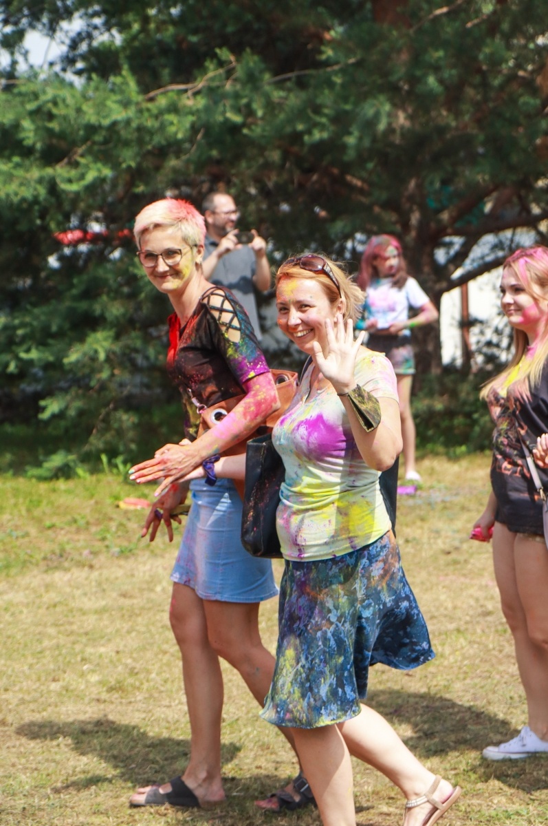 Zdjęcie w galerii na portalu naszraciborz.pl: Raciborzanie zanurkowali w kolorach. Poszukajcie się w galerii [FOTO] wiadomości z regionu