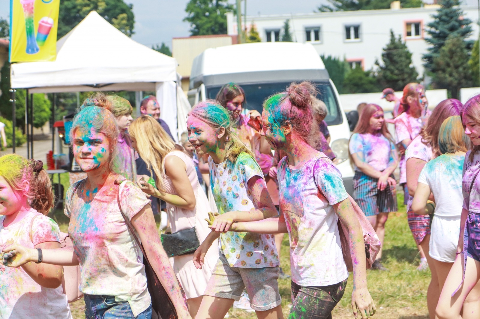 Zdjęcie w galerii na portalu naszraciborz.pl: Raciborzanie zanurkowali w kolorach. Poszukajcie się w galerii [FOTO] wiadomości z regionu