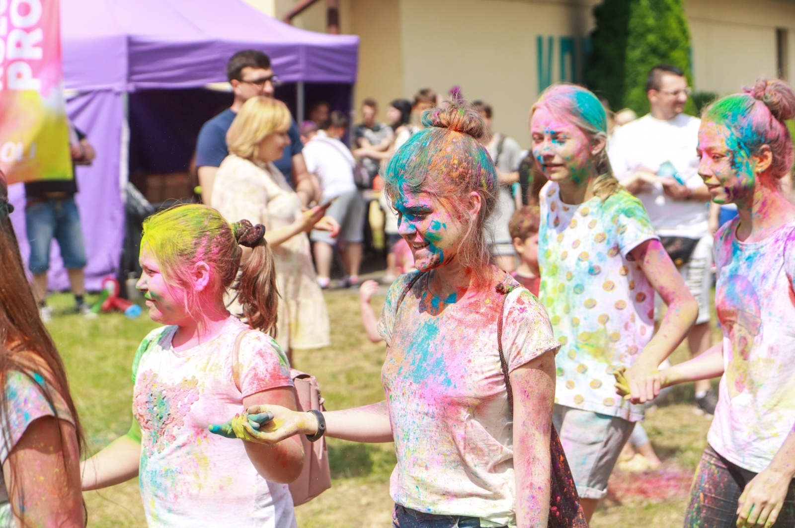 Zdjęcie w galerii na portalu naszraciborz.pl: Raciborzanie zanurkowali w kolorach. Poszukajcie się w galerii [FOTO] wiadomości z regionu