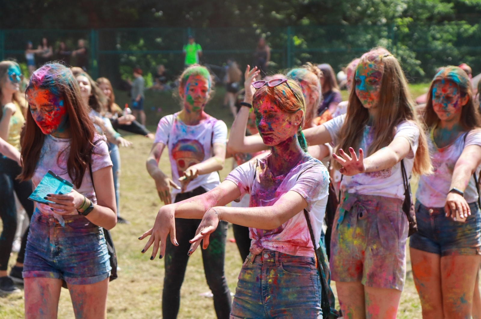 Zdjęcie w galerii na portalu naszraciborz.pl: Raciborzanie zanurkowali w kolorach. Poszukajcie się w galerii [FOTO] wiadomości z regionu