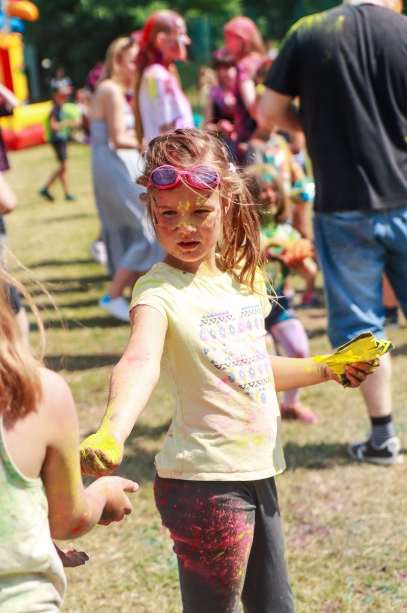 Zdjęcie w galerii na portalu naszraciborz.pl: Raciborzanie zanurkowali w kolorach. Poszukajcie się w galerii [FOTO] wiadomości z regionu