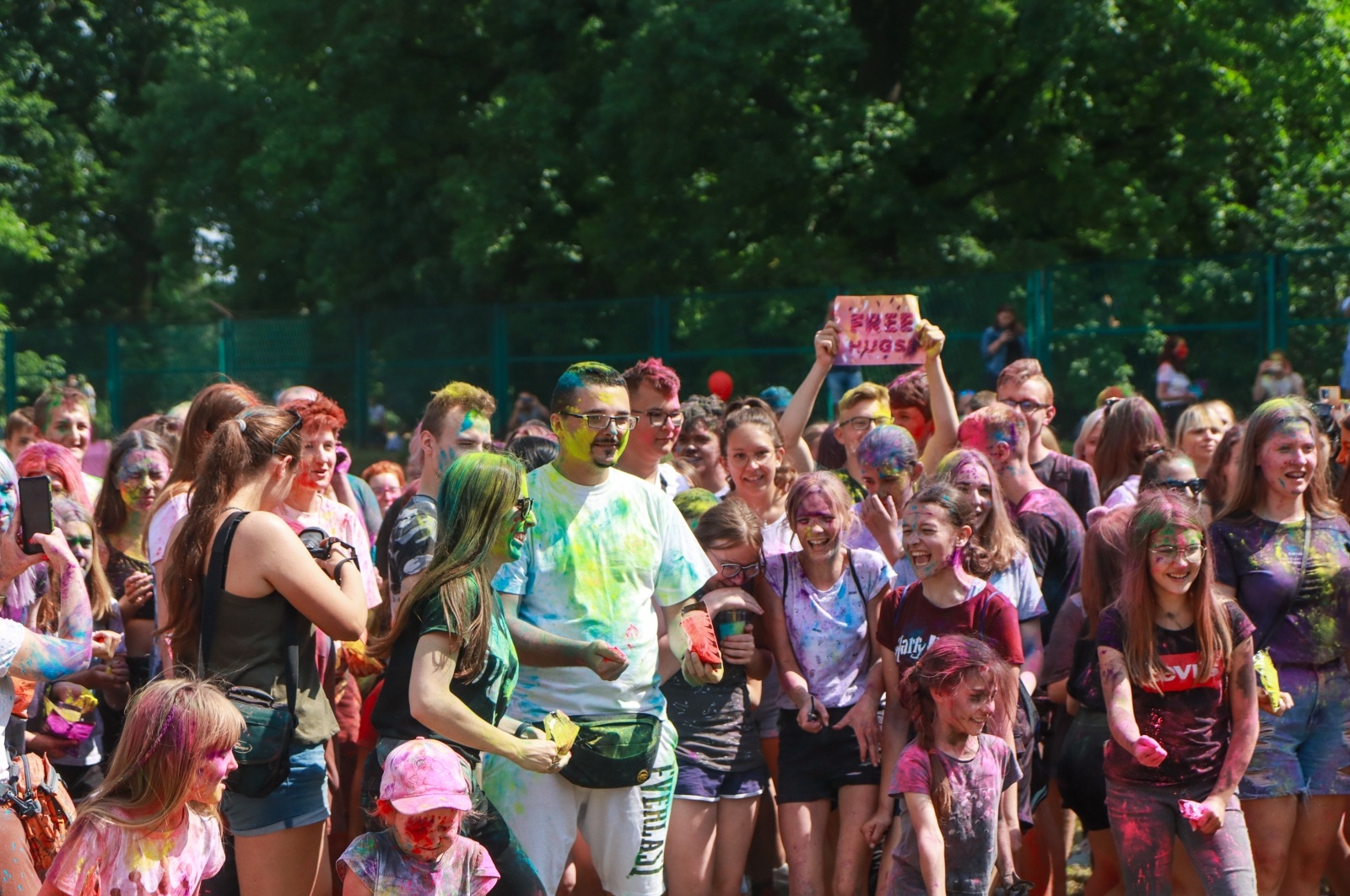 Zdjęcie w galerii na portalu naszraciborz.pl: Raciborzanie zanurkowali w kolorach. Poszukajcie się w galerii [FOTO] wiadomości z regionu