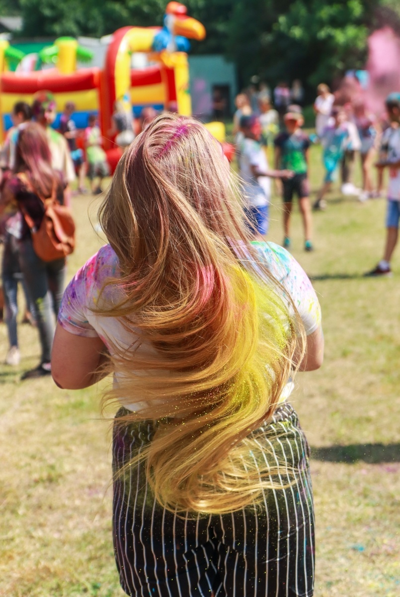 Zdjęcie w galerii na portalu naszraciborz.pl: Raciborzanie zanurkowali w kolorach. Poszukajcie się w galerii [FOTO] wiadomości z regionu