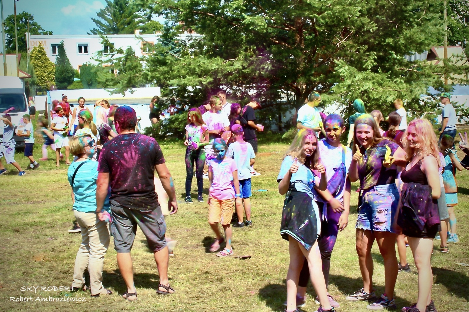 Zdjęcie w galerii na portalu naszraciborz.pl: Raciborzanie zanurkowali w kolorach. Poszukajcie się w galerii [FOTO] wiadomości z regionu