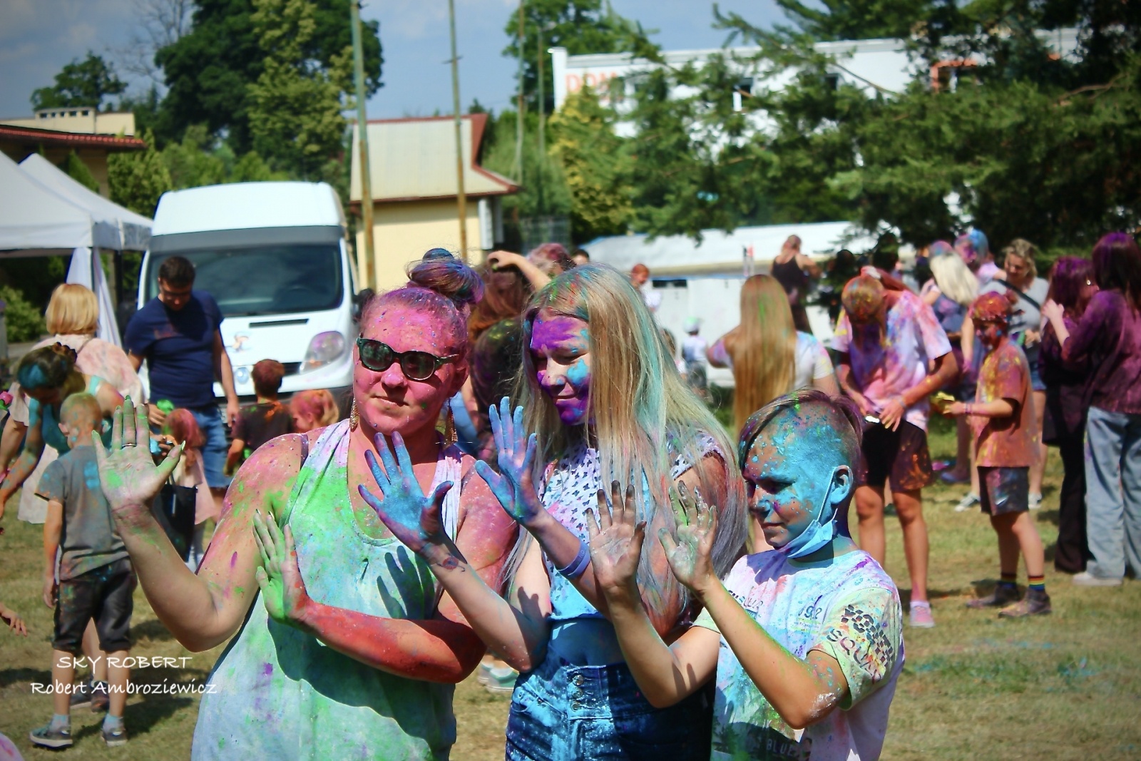 Zdjęcie w galerii na portalu naszraciborz.pl: Raciborzanie zanurkowali w kolorach. Poszukajcie się w galerii [FOTO] wiadomości z regionu