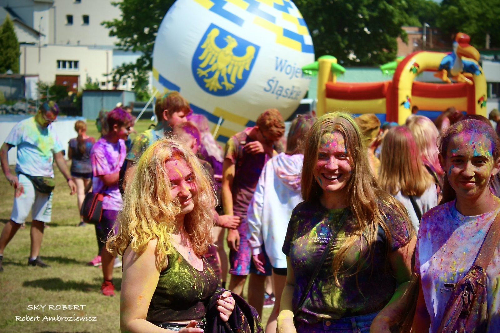 Zdjęcie w galerii na portalu naszraciborz.pl: Raciborzanie zanurkowali w kolorach. Poszukajcie się w galerii [FOTO] wiadomości z regionu