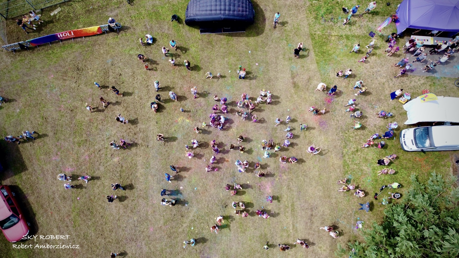 Zdjęcie w galerii na portalu naszraciborz.pl: Raciborzanie zanurkowali w kolorach. Poszukajcie się w galerii [FOTO] wiadomości z regionu