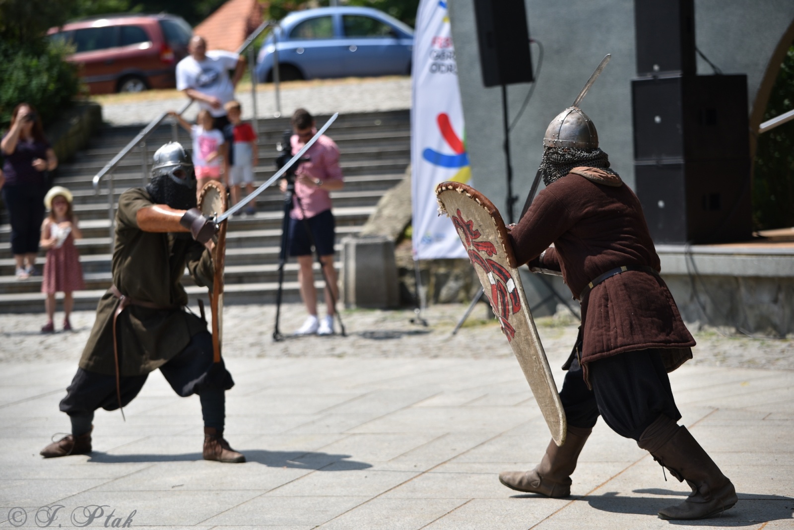 Zdjęcie w galerii na portalu naszraciborz.pl: Festiwal Górnej Odry przeniósł się do parku m. Roth wiadomości z regionu