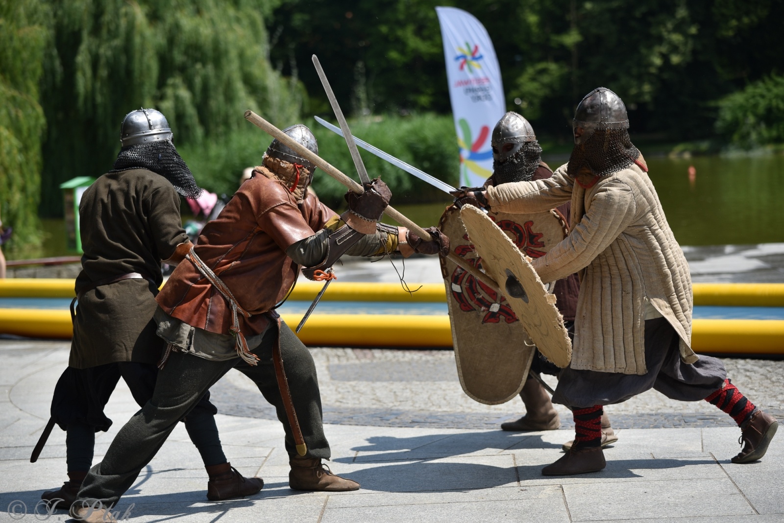Zdjęcie w galerii na portalu naszraciborz.pl: Festiwal Górnej Odry przeniósł się do parku m. Roth wiadomości z regionu