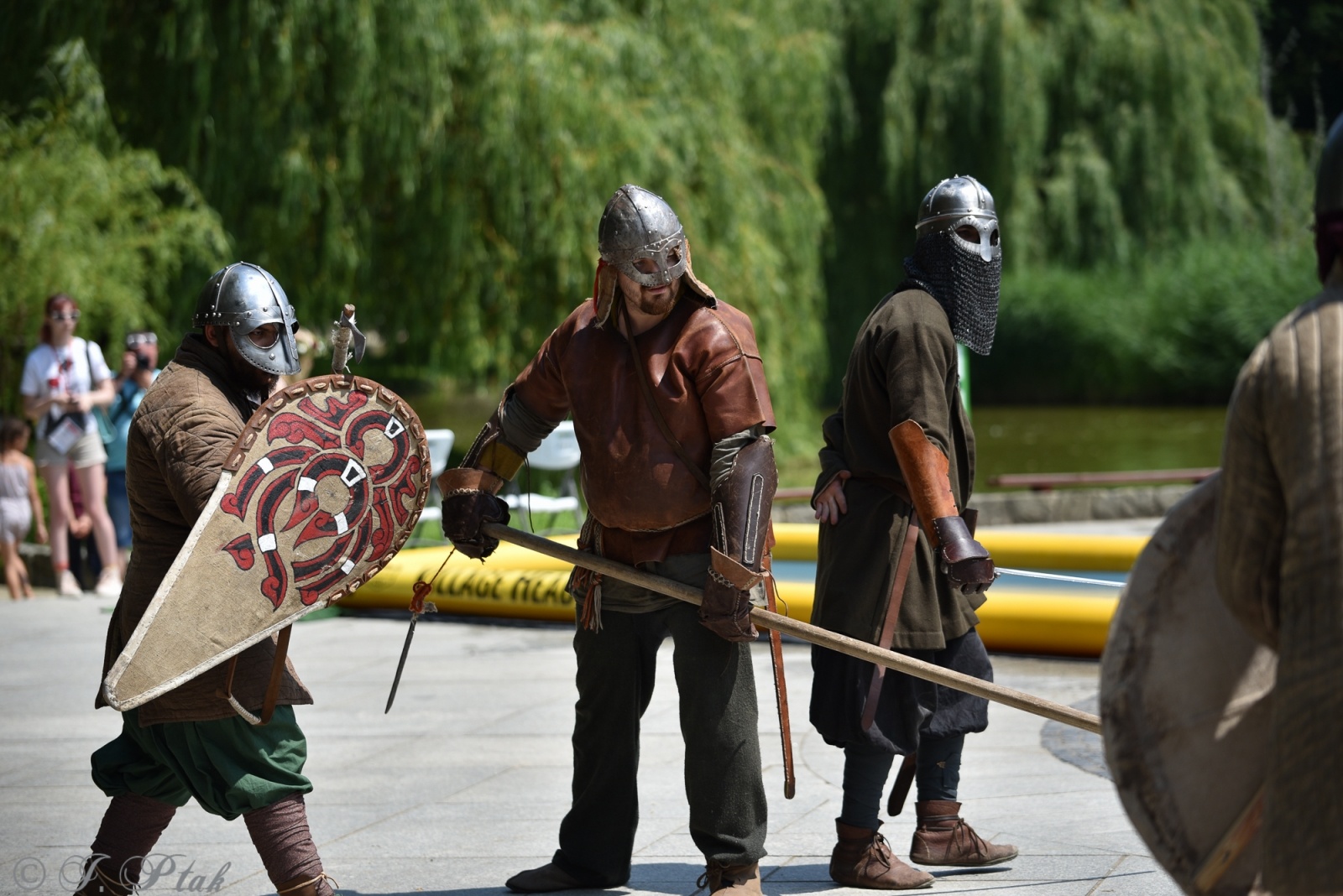 Zdjęcie w galerii na portalu naszraciborz.pl: Festiwal Górnej Odry przeniósł się do parku m. Roth wiadomości z regionu