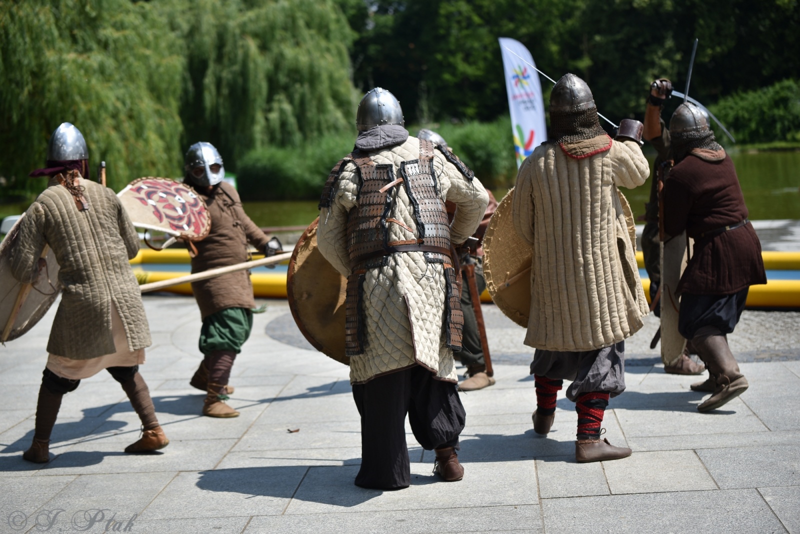 Zdjęcie w galerii na portalu naszraciborz.pl: Festiwal Górnej Odry przeniósł się do parku m. Roth wiadomości z regionu
