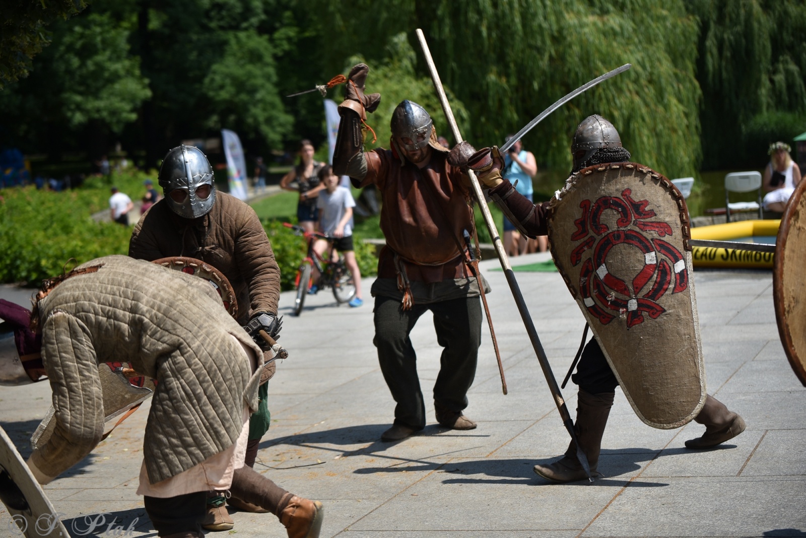 Zdjęcie w galerii na portalu naszraciborz.pl: Festiwal Górnej Odry przeniósł się do parku m. Roth wiadomości z regionu